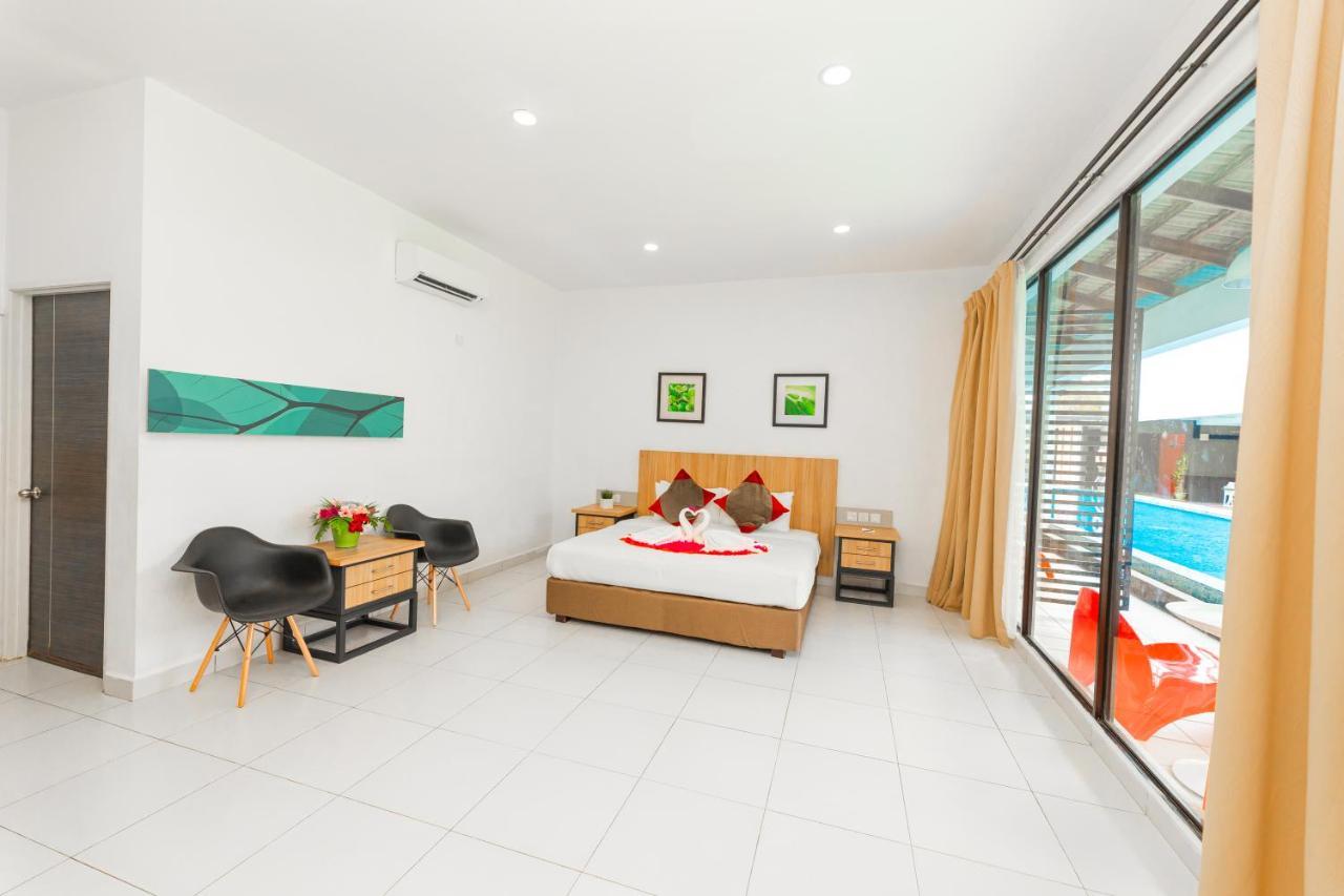 The Villa Langkawi Pantai Cenang  Kültér fotó